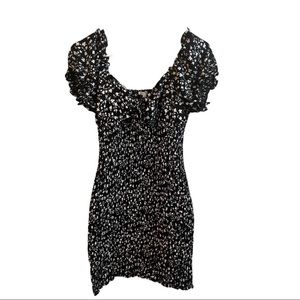 Love Tree floral printed ruched mini fitted day dress. Size L NWOT